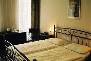 ***  Hotel Carina Вена Австрия