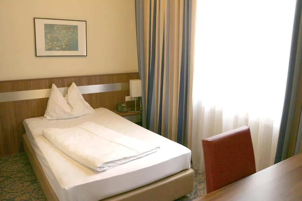 Hotel Carina Вена