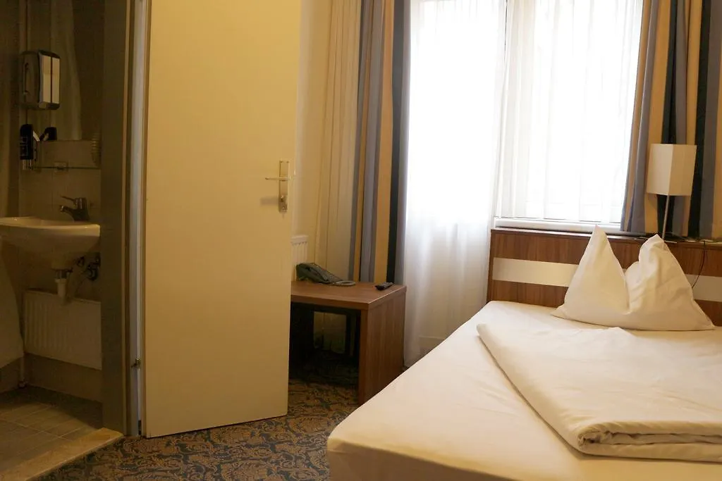 Hotel Carina Вена